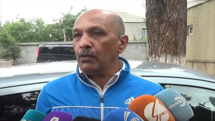 Küçədə döyülərək öldürülən məktəblinin atası danışdı - FOTO