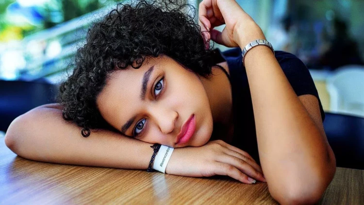 Sosyallıqdan qaçan 4 bürc - Onlar tam bir qapalı qutudur!