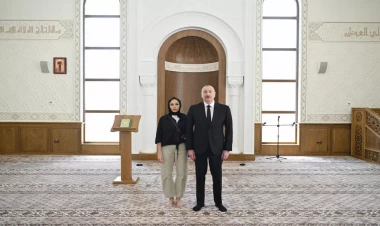 Prezident və birinci xanım Şuşa rayonunun Daşaltı kənd məscidinin açılışında iştirak ediblər - VİDEO - FOTO