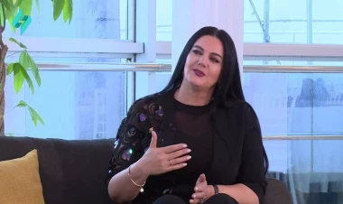 Çəkilişə görə Əməkdar artistin nişanı qayıtdı