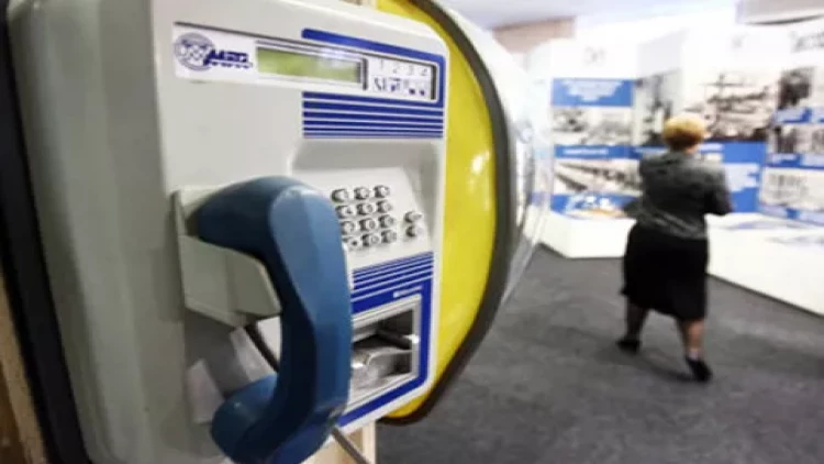 Bakı sakinlərinin unudub hələ də gördüyü taksofonlar: 