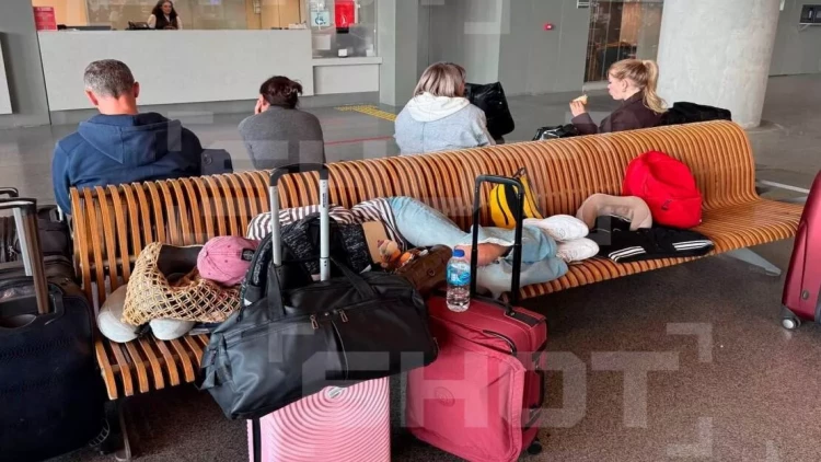 AZAL-ın Bakı-Moskva reysləri bərpa olundu - YENİLƏNİB - VİDEO