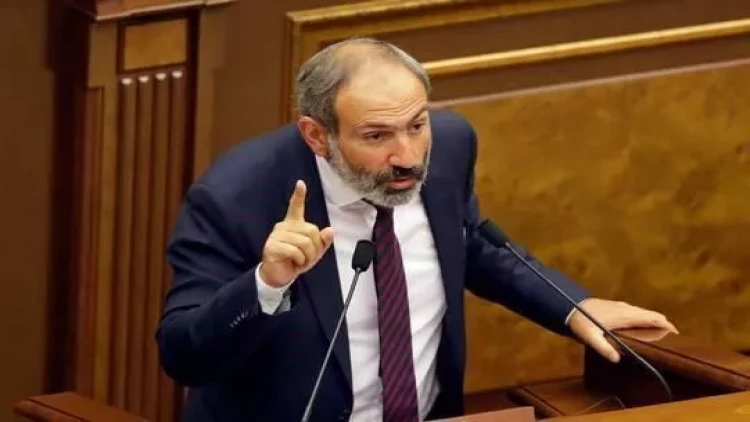 Paşinyan parlamentdə deputata hücum çəkdi - VİDEO