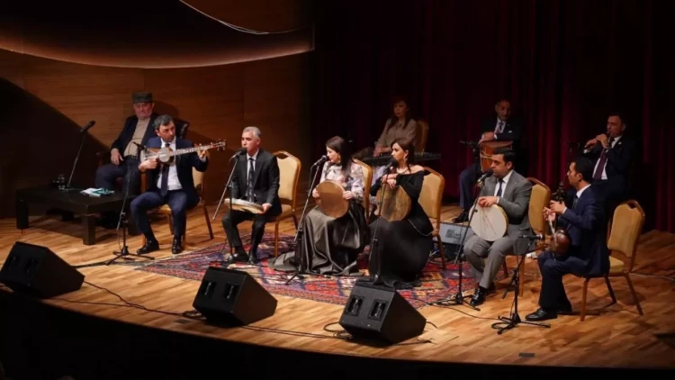 “Muğam mühazirələri”nin “Zabul segah” a həsr olunan konserti keçirildi - FOTO