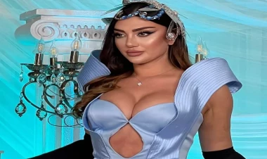 Azərbaycanlı müğənnidən açıq-saçıq FOTOlar