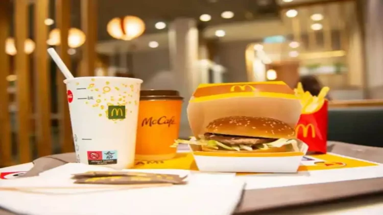 7 yaşlı oğlan anasının cipini qaçırdıb 