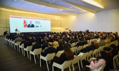 Bakıda “Azərbaycan əczaçılıq sənayesi: dünən, bu gün və sabah” adlı tədbir keçirilir - FOTOlar