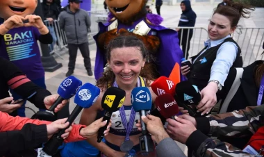 Ukraynalı Nataliya Semyonoviç üçüncü dəfə Bakı marafonunun qalibi oldu