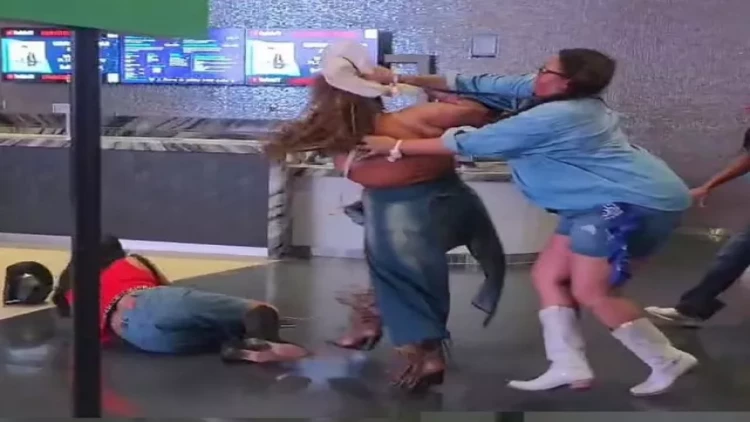 Beyonsun konsertində qızlar saçyolduya çıxdı - FOTOlar