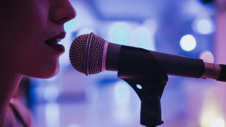 Müğənni efirdə BİABIR oldu: Zaur ifasını yarımçıq kəsdi - VİDEO