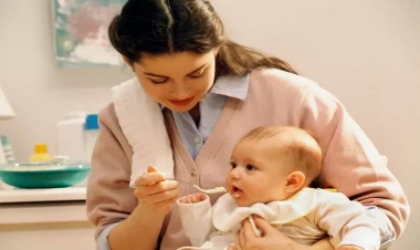 Məftunə körpənin başına oyun açdı: əvvəl döydü, sonra boğmaq istədi - ANBAAN VİDEO