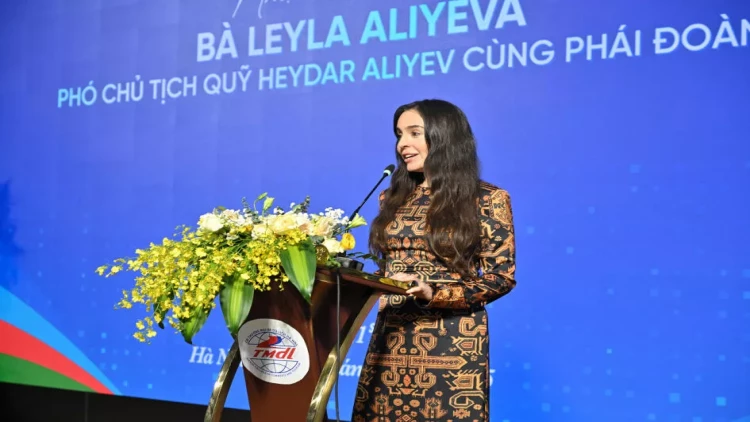 Leyla Əliyeva Vyetnama səfər edib - FOTO