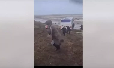 Bakıda sərnişin avtobusu qəzaya uğradı