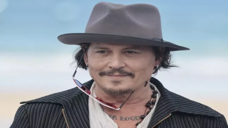 Coni Dep geri döndü: Dəyişimi ilə mat qoydu - FOTOlar