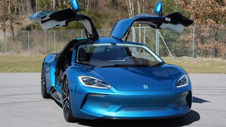 Lüks avtomobil istehsalçısı İFLAS ETDİ - FOTO