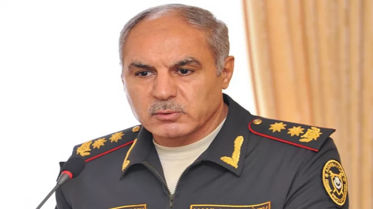 Xanlar Vəliyev kollektivə təqdim edildi