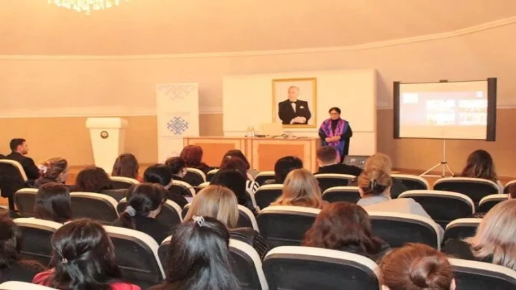 Gəncədə muzey əməkdaşları üçün təlim keçirilib - FOTO