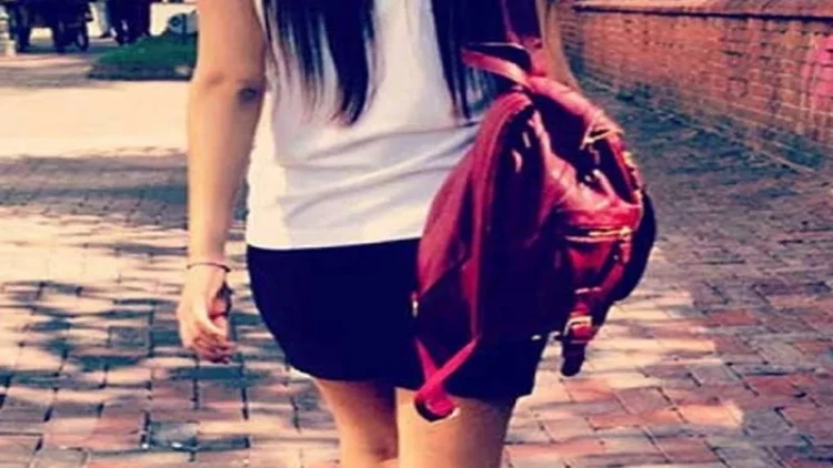 14 yaşlı qız itkin düşdü