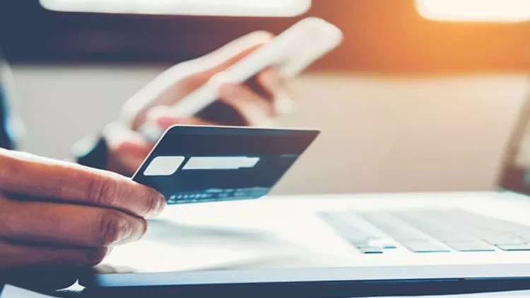 Şübhəli zənglər gəldi, 41 min oğurlandı