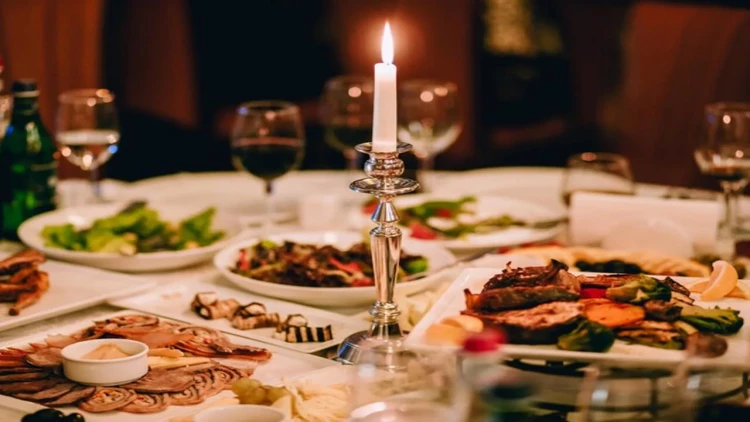 Məşhur həkimdən tövsiyə: Yeməkdən yarım saat sonra için – həm ürəyi, həm də qaraciyəri təmizləyir