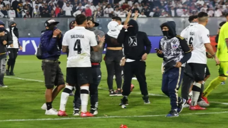 Futbol matçı faciəyə çevrildi - Ölənlər var - FOTO