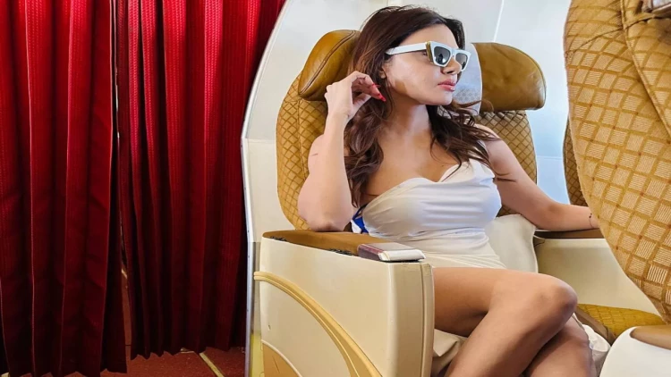 Geyimi aktrisaya çətin anlar yaşatdı: Kişilər, mənə toxunmayın - VİDEO - FOTO