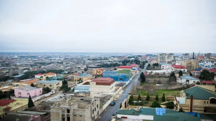 Buzovnalılar ayağa qalxdı: 