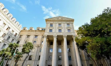 Rəsmi Bakı Ermənistana çağırış etdi