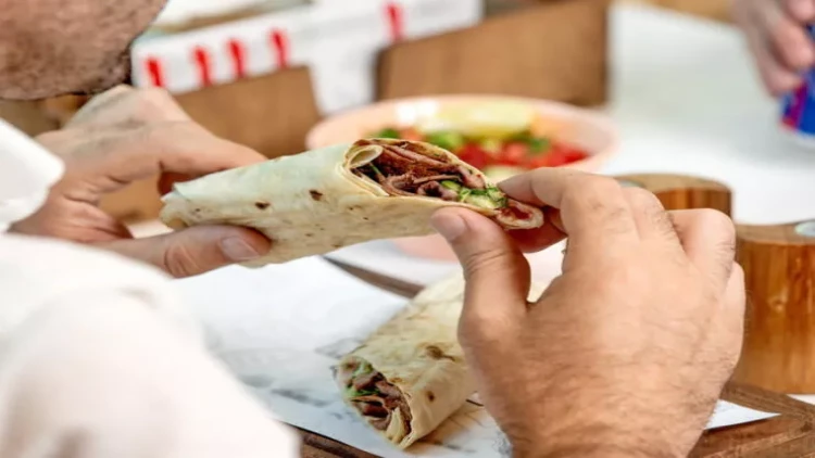 Türkiyədə 648 nəfər şaurmadan zəhərləndi