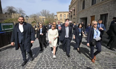 Almaniya Prezidenti Frank-Valter Ştaynmayer İçərişəhərlə tanış olub - FOTO