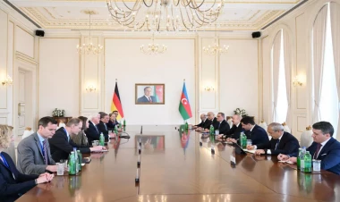 İlham Əliyevin Almaniya Prezidenti ilə geniş tərkibdə görüşü keçirilib - VİDEO