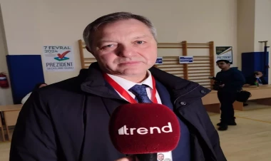 Dmitri Kobitski İlham Əliyevi təbrik edib