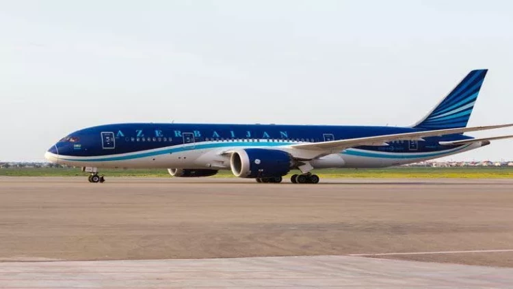 Bakı-Naxçıvan aviareysi gecikmə ilə baş tutdu - YENİLƏNİB