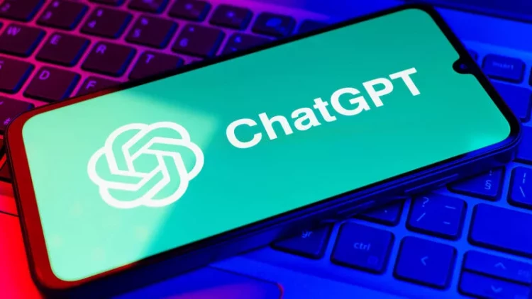 Mütəxəssislər xəbərdarlıq edir: ChatGPT ilə bu 5 məlumatı paylaşmaq təhlükəlidir