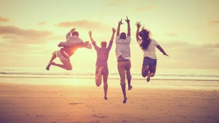 Daha xoşbəxt yaşamaq üçün gündə 20 dəqiqədən az vaxt aparan 3 vərdiş