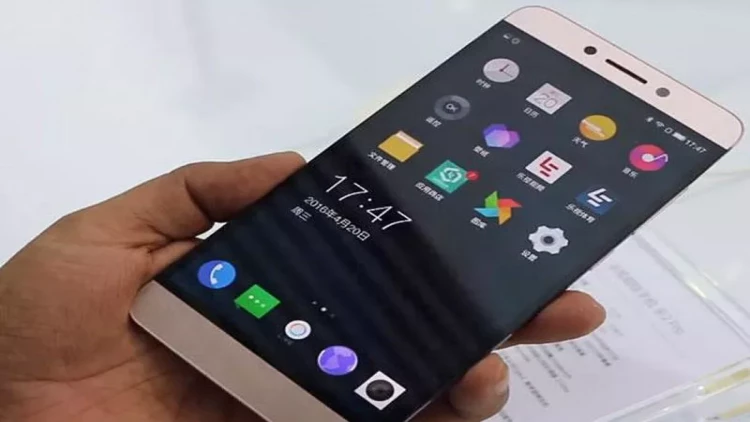 2025-ci ilinən etibarlı smartfonları: Onlar illərlə xidmət edəcək