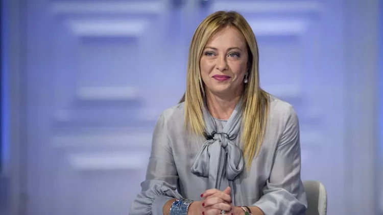 Meloni Trampı müdafiə etdi və onu İtaliyanın 