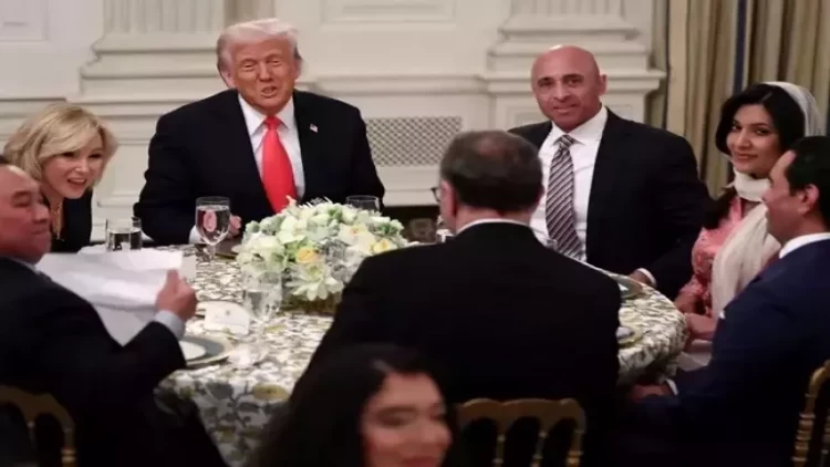 Ağ Evdə iftar - Tramp qonaqlarını qəbul etdi