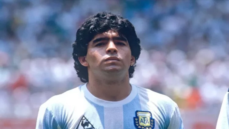 Məhkəmə-tibb ekspertləri: Maradonanın ölümü qəfil baş verməyib