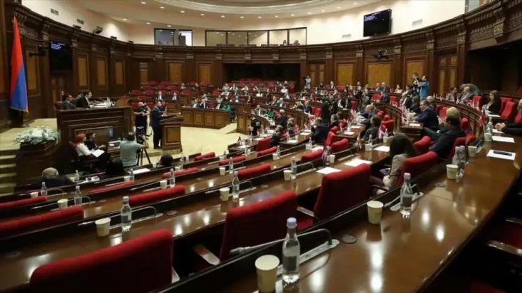 Ermənistan Parlamenti Aİ-yə üzvlük prosesinin başlanması haqqında qanun layihəsini qəbul edib