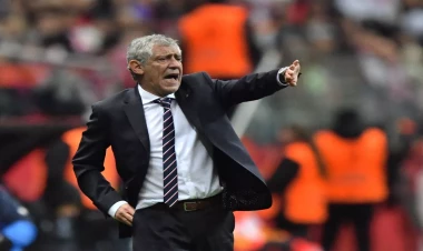 Santuş istefa vermək niyyətində deyil: 