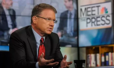 Səhvən hökumətin mesaj qrupuna salınan jurnalist məxfi məlumatları gördü - FOTO