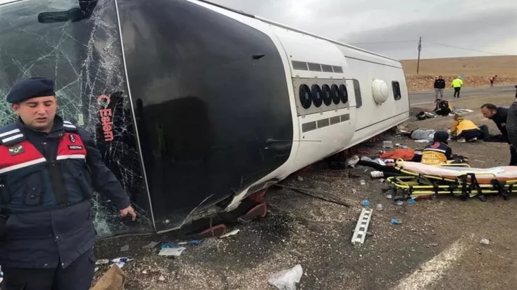 Türkiyədə avtobus AŞDI - çox sayda yaralanan var
