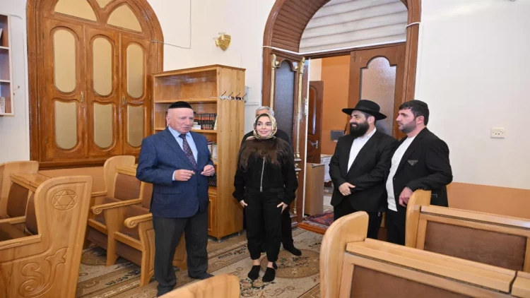 Leyla Əliyeva Qırmızı qəsəbədə “Altı günbəz” sinaqoqu ilə tanış olub - FOTO