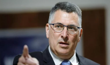 Jurnalist bu suala görə nazirin mətbuat konfransından QOVULDU