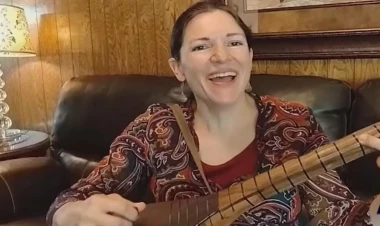 Gədəbəyə vurğun amerikalı qız - sazın-sözün sehrinə düşüb - VİDEO