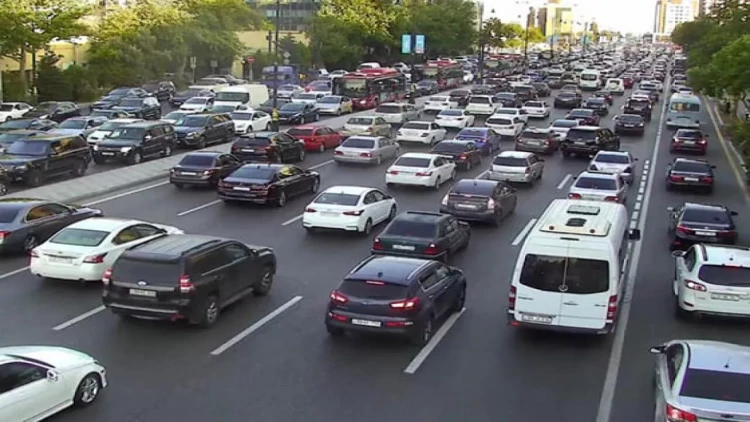 Bakıda tıxac dərdinə çarə - VİDEO