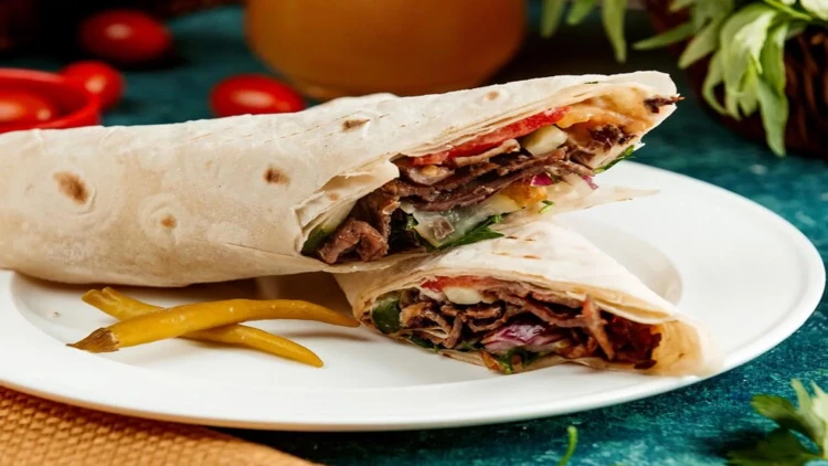 Ağstafada dönərdən zəhərlənənlərin sayı 10-a çatdı - yenilənib