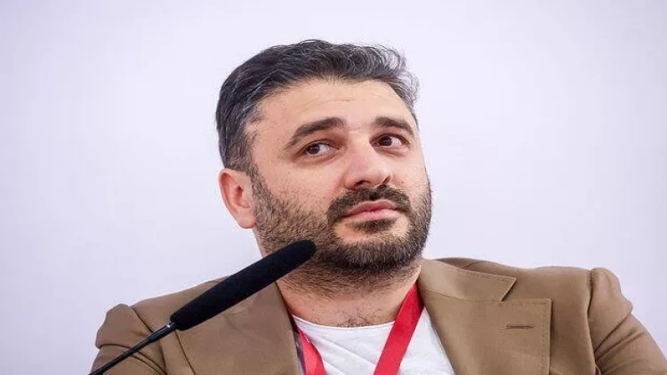 Erməni rejissor Rusiyadan qovulacaq: Görün kimə nifrət edir