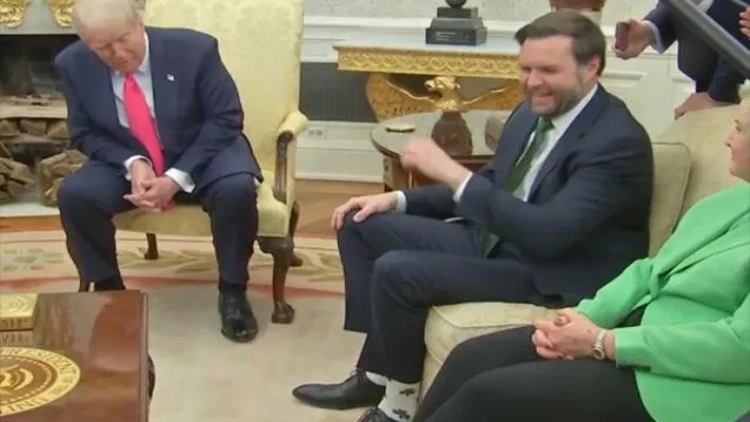 “Vensin corablarından gözümü çəkə bilmirəm